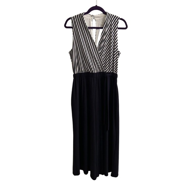 Sandra Darren Women’s Navy & White Jumpsuit Sz M Resortwear Summer Party - Picture 1 of 10